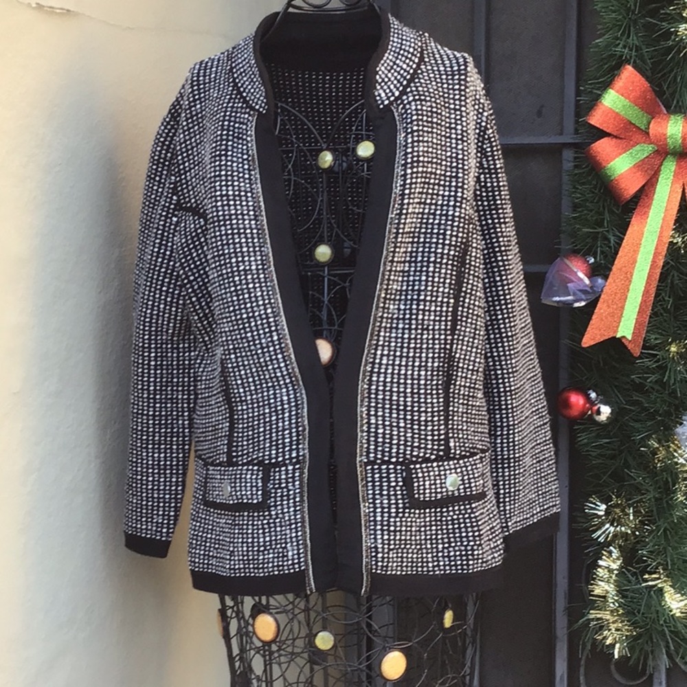 Knit sweater